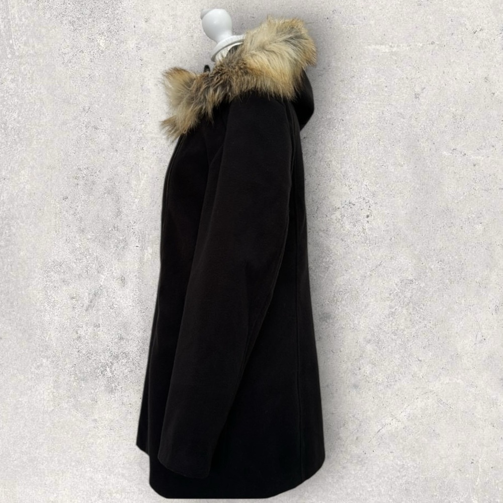 Femme Fatale Women’s Coat - Picture 4 of 12